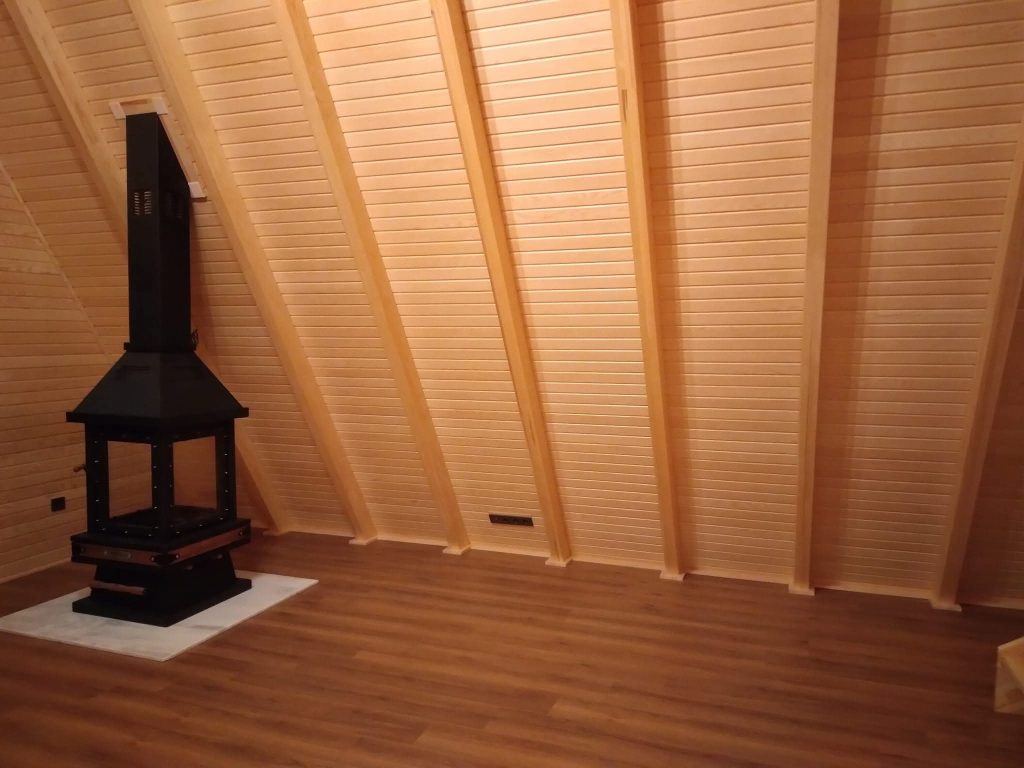 Üçgen bungalov ev salon ve soba (model 0026)